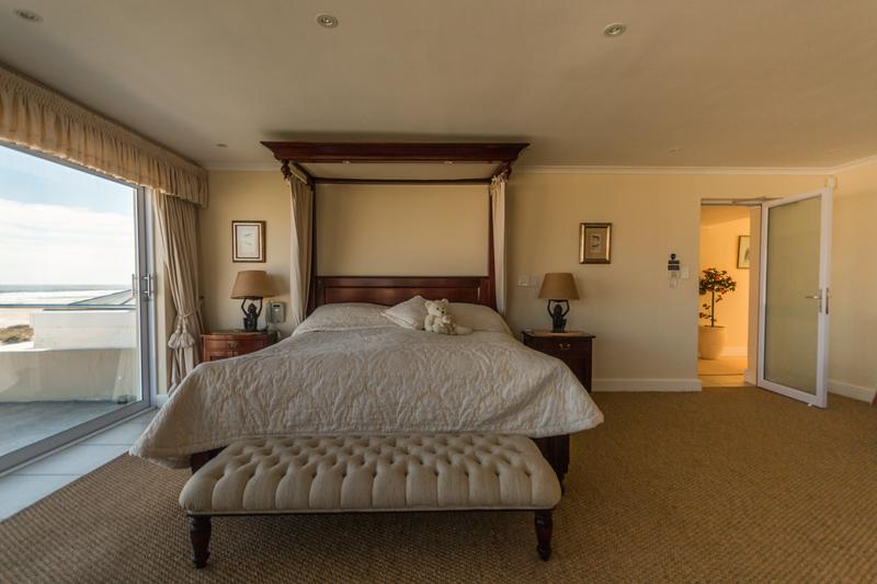 2 Bedroom Property for Sale in Van Riebeeckstrand Western Cape